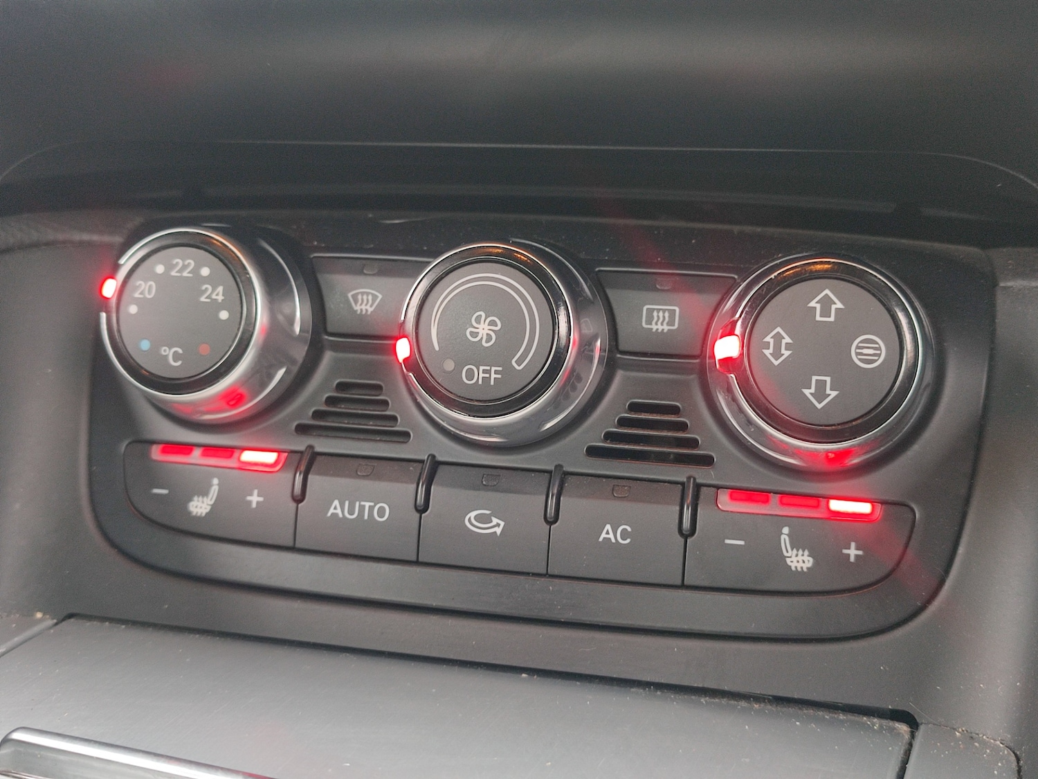 Used Audi TT 2010 for sale - 75996827: Photo 26