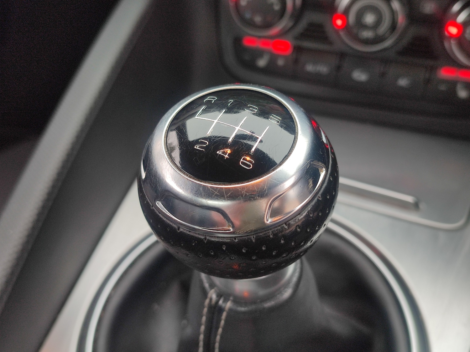 Used Audi TT 2010 for sale - 75996827: Photo 27