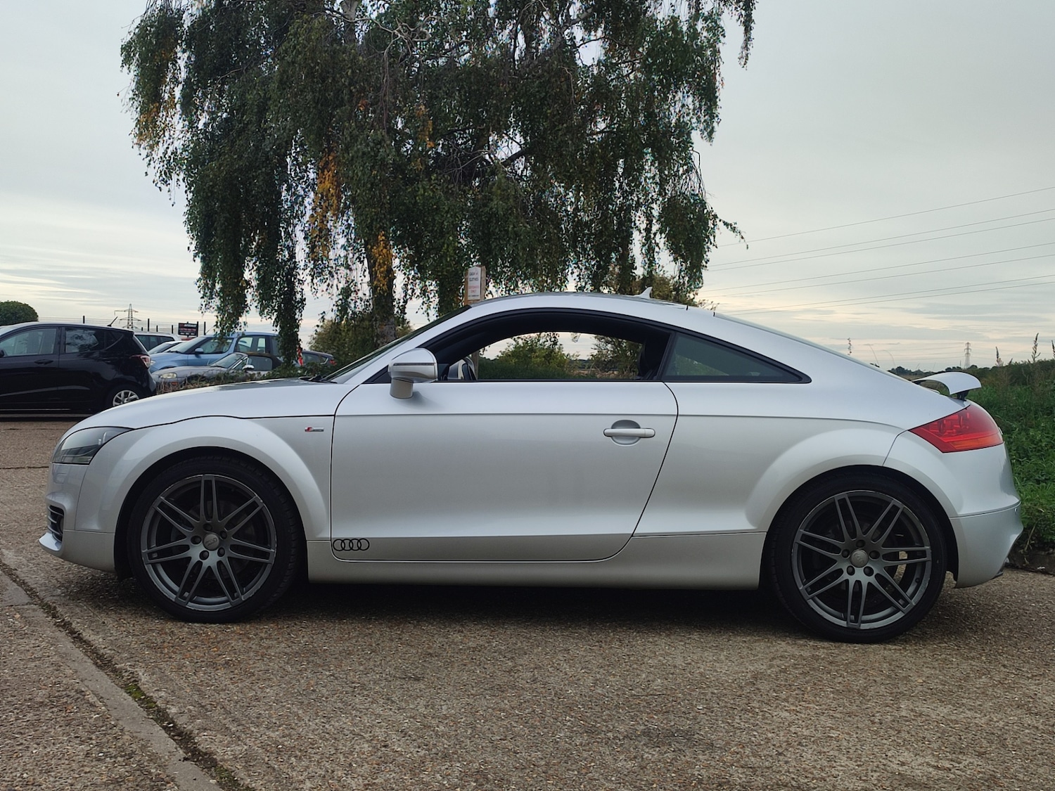 Used Audi TT 2010 for sale - 75996827: Photo 8