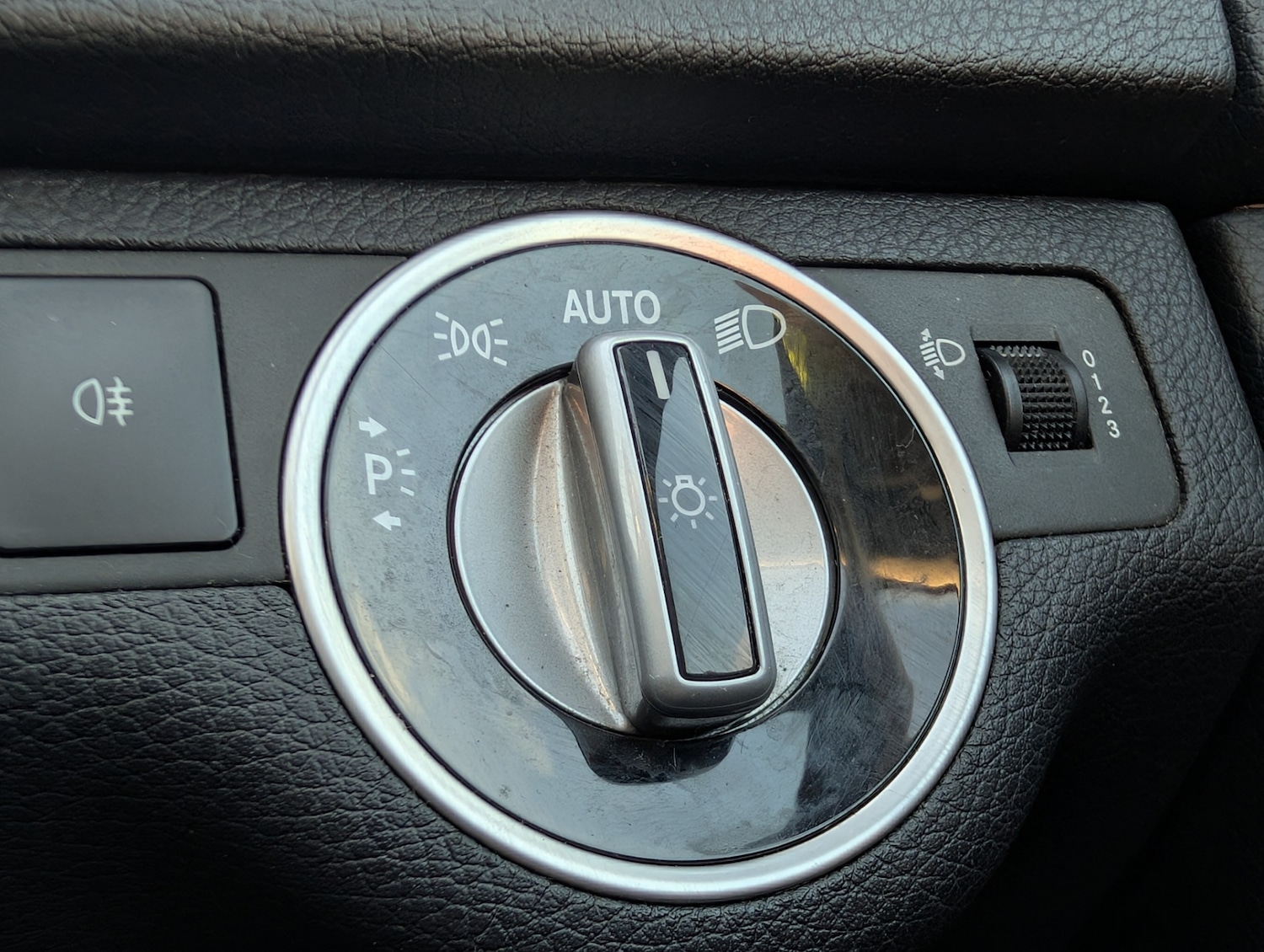 Used Mercedes-Benz C Class 2012 for sale - 78077957: Photo 23