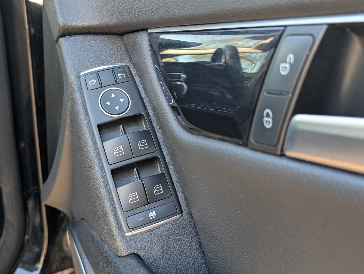 Used Mercedes-Benz C Class 2012 for sale - 78077957: Photo 24