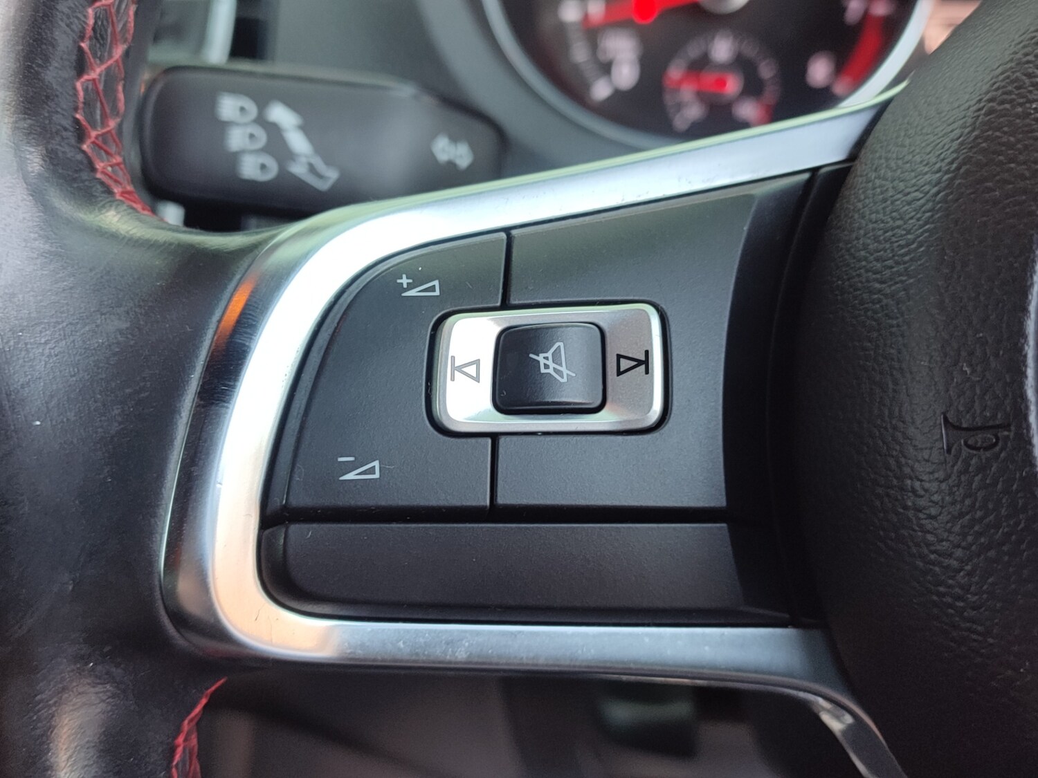 Used Volkswagen Polo 2016 for sale - 77504366: Photo 21