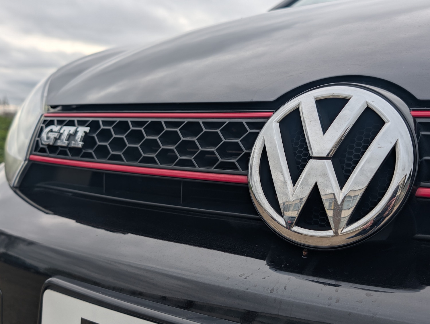 Used Volkswagen Golf 2010 for sale - 77530388: Photo 2