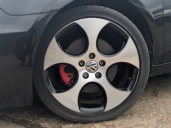 Used Volkswagen Golf 2010 for sale - 77530388: Photo