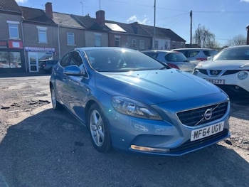 Used Volvo V40 2014 for sale - 75511124: Photo