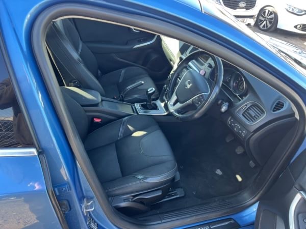 Used Volvo V40 2014 for sale - 75511124: Photo 7