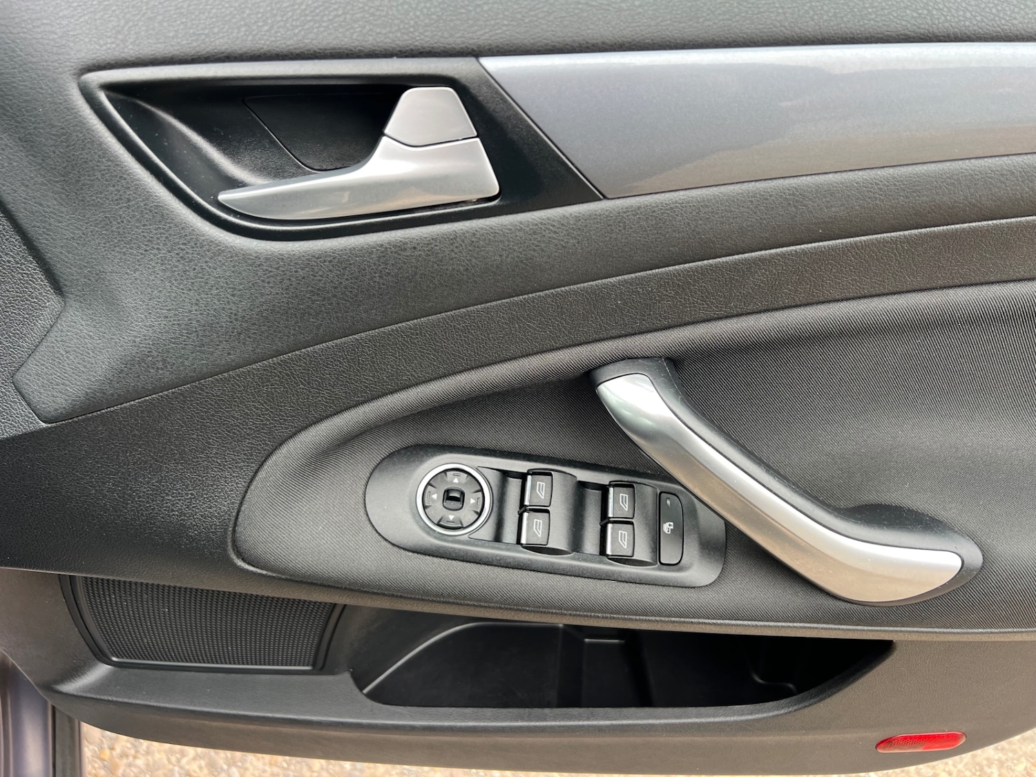 Used Ford Mondeo 2012 for sale - 76091214: Photo 14