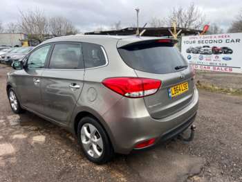 Used Kia Carens 2015 for sale - 73850349: Photo