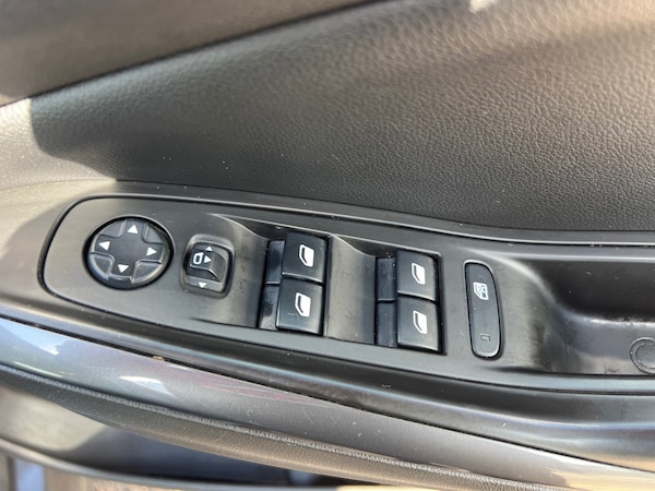 Used Vauxhall Grandland X 2018 for sale - 75303570: Photo 17