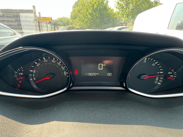 Used Peugeot 308 2014 for sale - 74992754: Photo 17