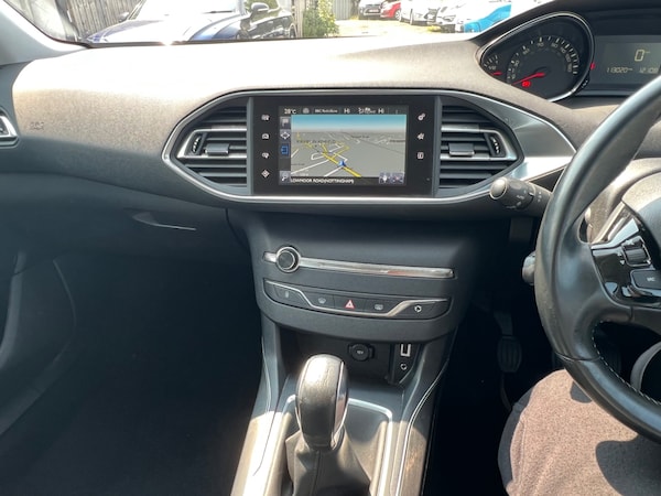 Used Peugeot 308 2014 for sale - 74992754: Photo 7