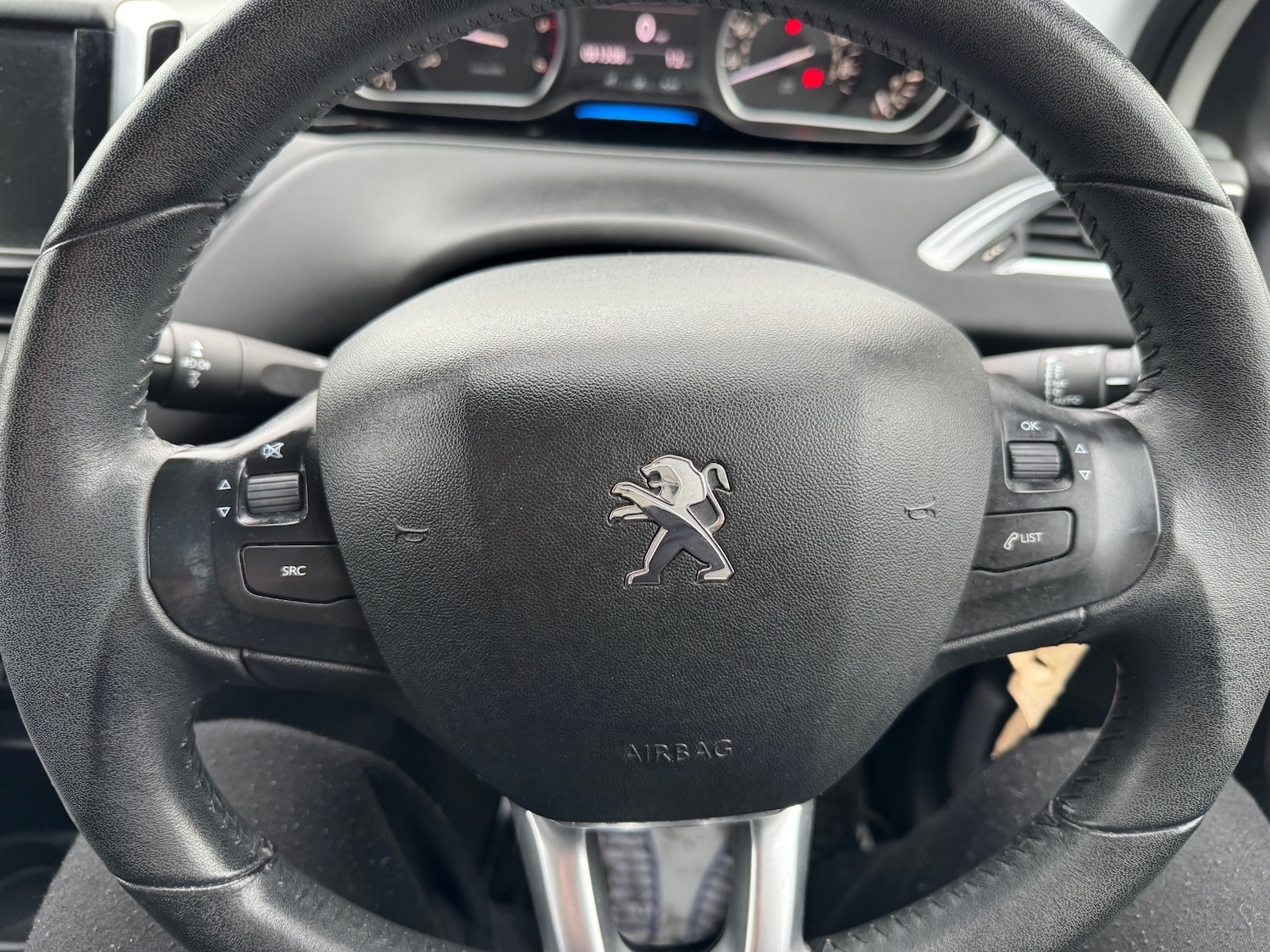 Used Peugeot 208 2013 for sale - 77541329: Photo 16