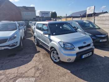 2011 (11) - 1.6 CRDi 2 5dr