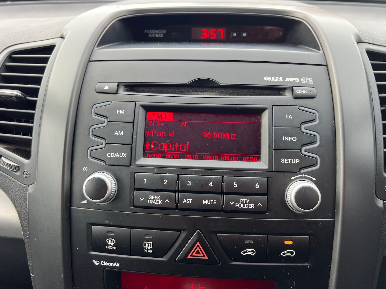 Used Kia Sorento 2010 for sale - 76412683: Photo 14