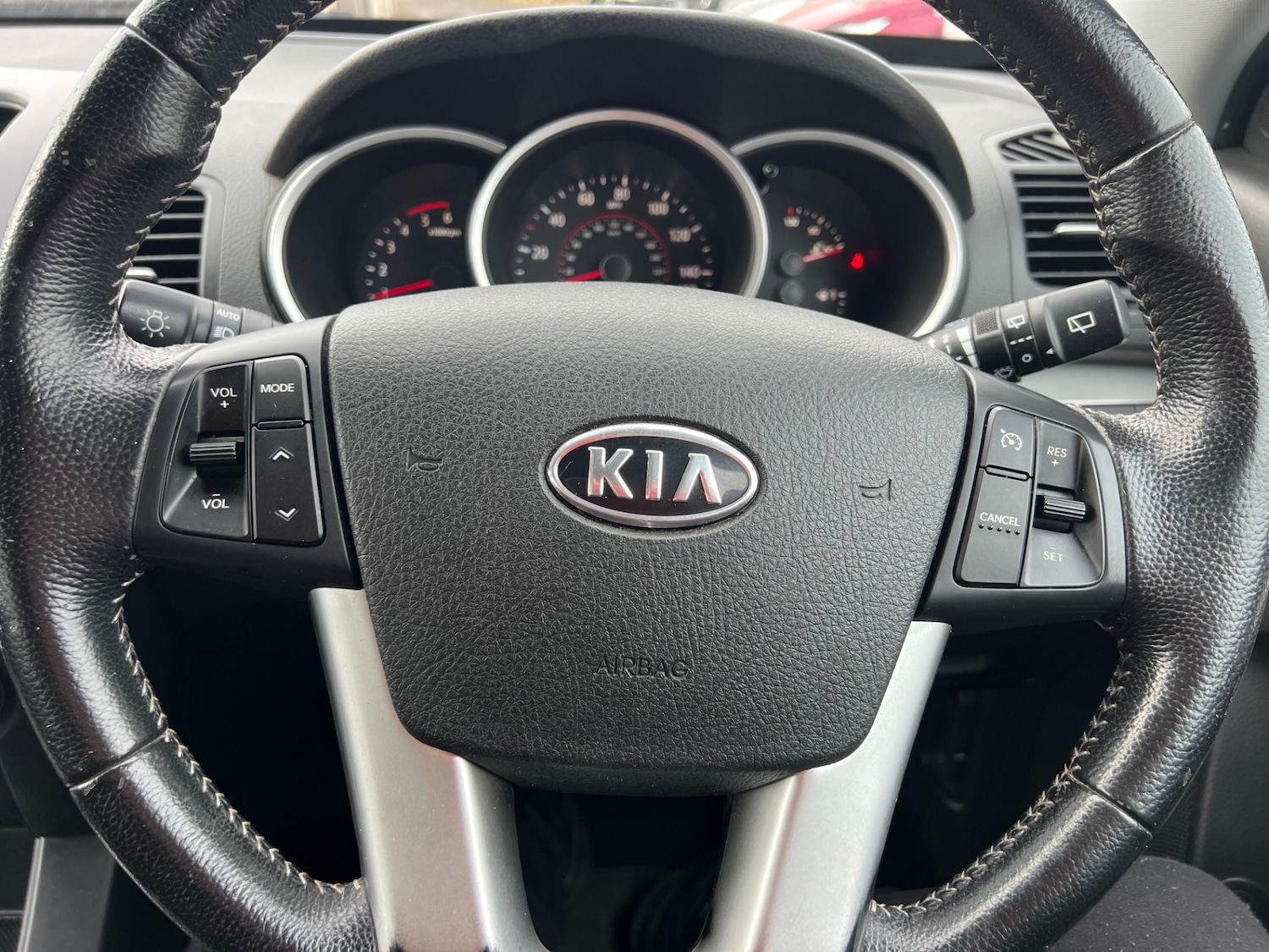 Used Kia Sorento 2010 for sale - 76412683: Photo 17