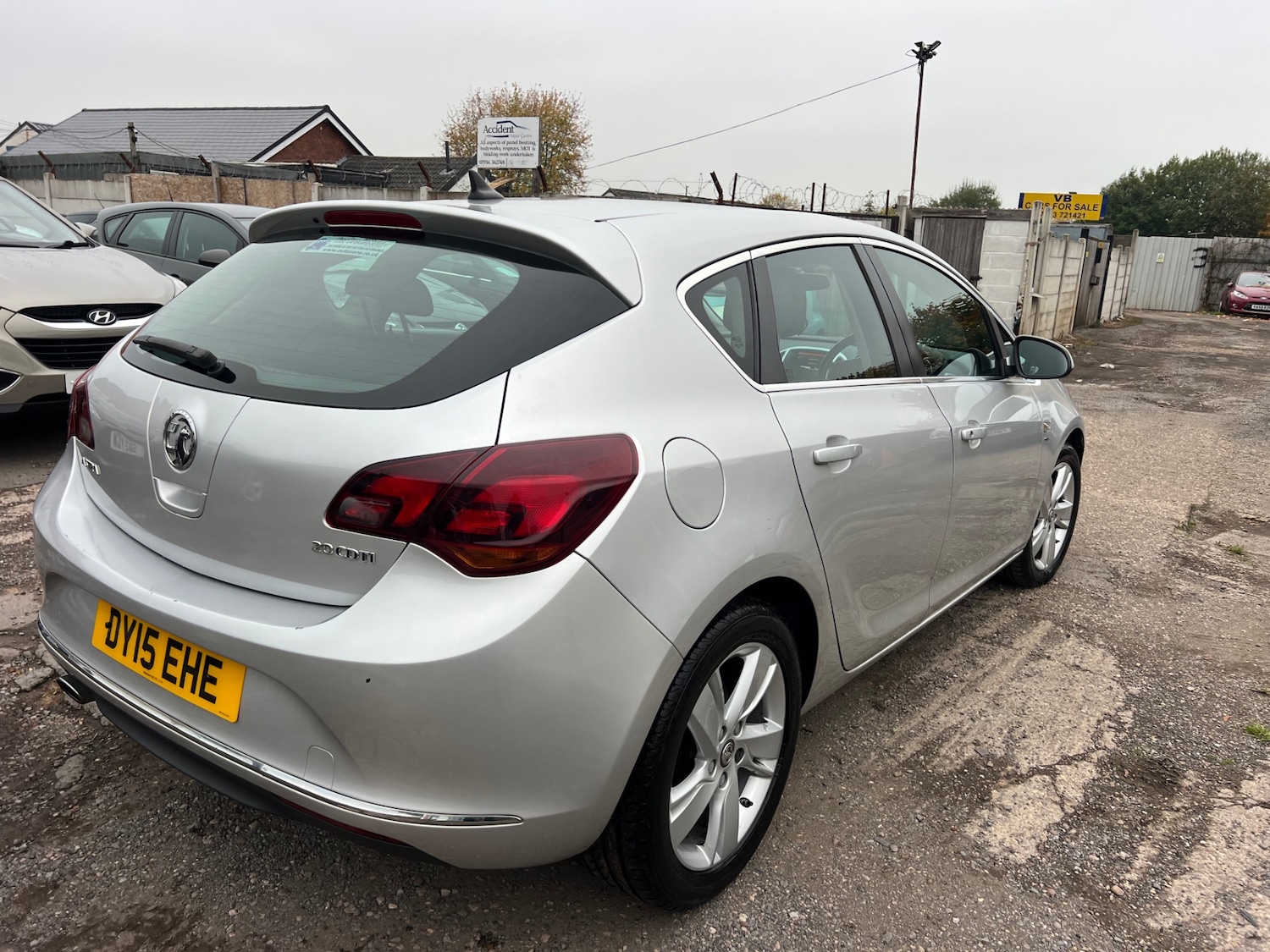 Used Vauxhall Astra 2015 for sale - 76264445: Photo 3