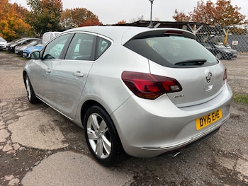 Used Vauxhall Astra 2015 for sale - 76264445: Photo 4