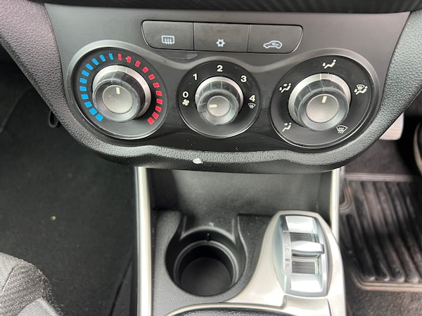 Used Alfa Romeo MiTo 2010 for sale - 75354510: Photo 14