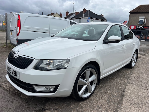 Used Skoda Octavia 2013 for sale - 75314669: Photo 2
