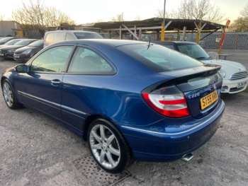 Used Mercedes-Benz C-Class 2005 for sale - 74275741: Photo