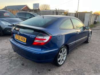 Used Mercedes-Benz C-Class 2005 for sale - 74275741: Photo
