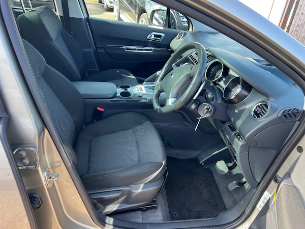 Used Peugeot 3008 2010 for sale - 75303281: Photo 14