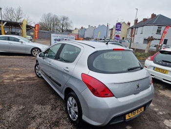 Used Peugeot 308 2011 for sale - 75228473: Photo