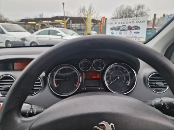 Used Peugeot 308 2011 for sale - 75228473: Photo 7