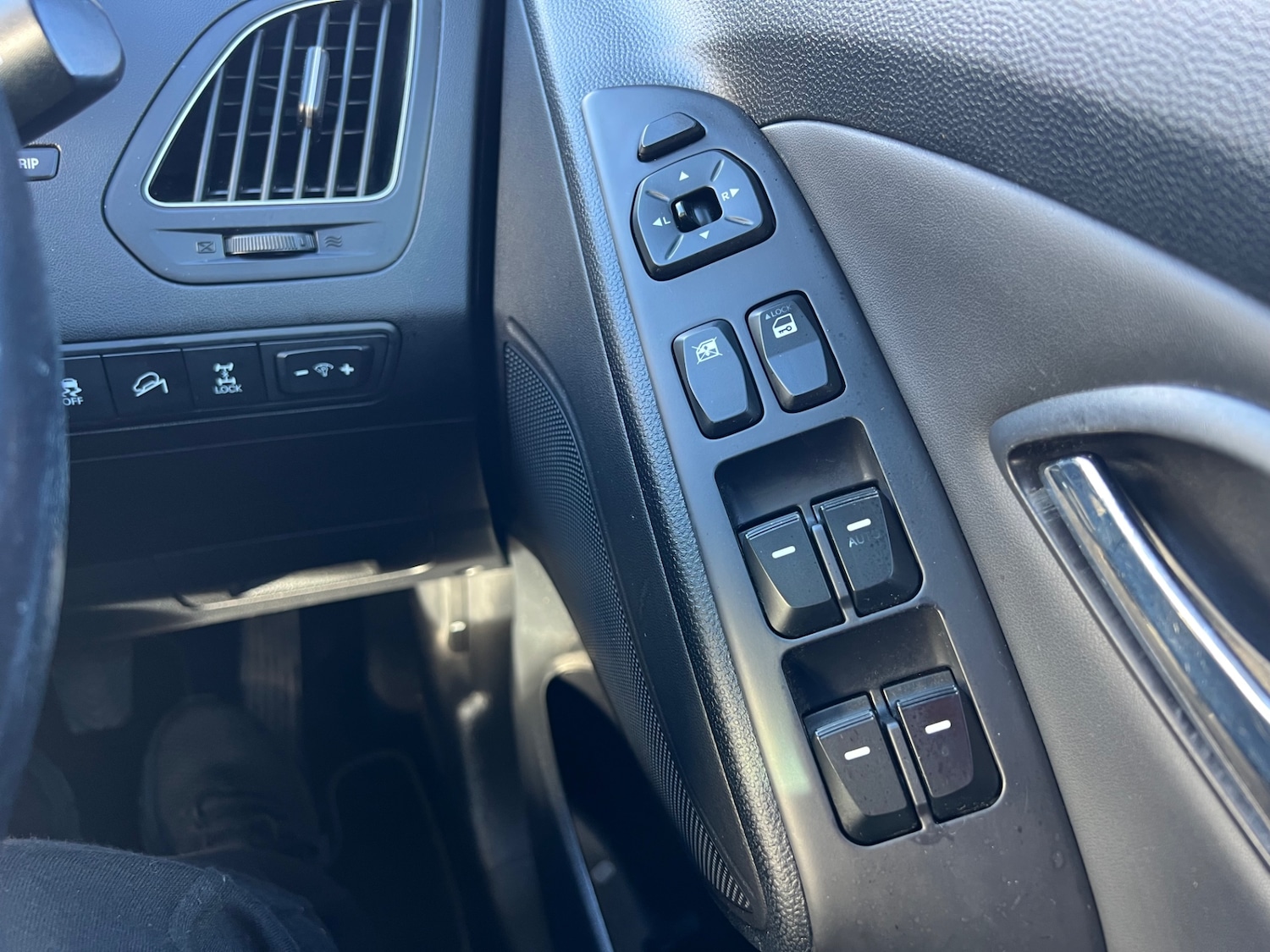 Used Hyundai Ix35 2010 for sale - 76391412: Photo 17