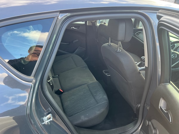 Used Vauxhall Astra 2013 for sale - 76192127: Photo 10