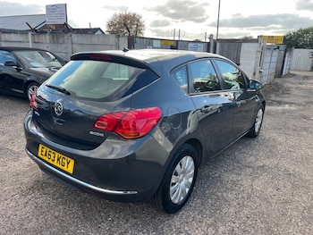 Used Vauxhall Astra 2013 for sale - 76192127: Photo 3