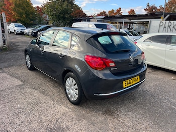 Used Vauxhall Astra 2013 for sale - 76192127: Photo 4