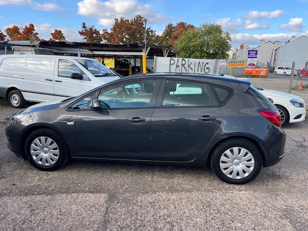 Used Vauxhall Astra 2013 for sale - 76192127: Photo 5