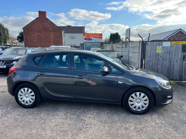 Used Vauxhall Astra 2013 for sale - 76192127: Photo 6