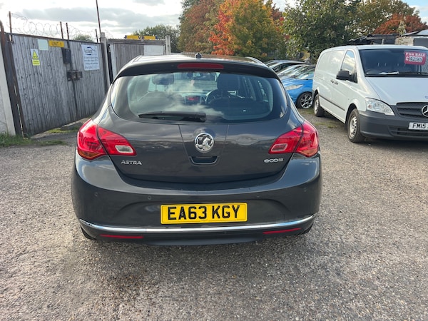 Used Vauxhall Astra 2013 for sale - 76192127: Photo 8