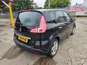 Used Renault Scenic 2011 for sale - 75228325: Photo