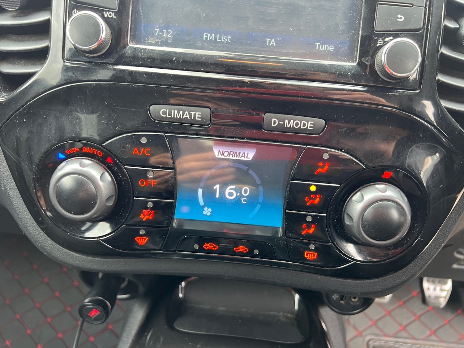 Used Nissan Juke 2013 for sale - 76391231: Photo 11