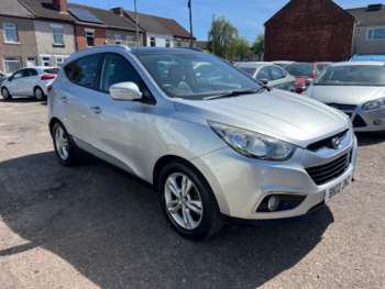 2012 (12) - 1.7 CRDi Premium 5dr 2WD