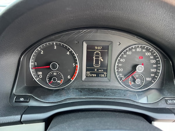 Used Volkswagen Scirocco 2010 for sale - 75510863: Photo 8