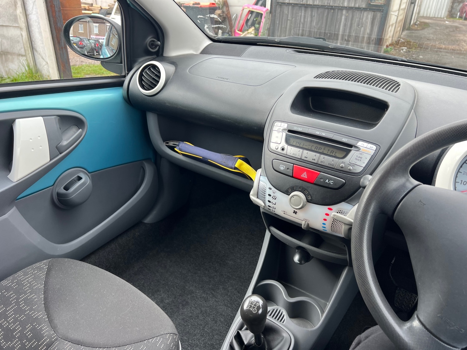 Used Peugeot 107 2011 for sale - 76252777: Photo 15
