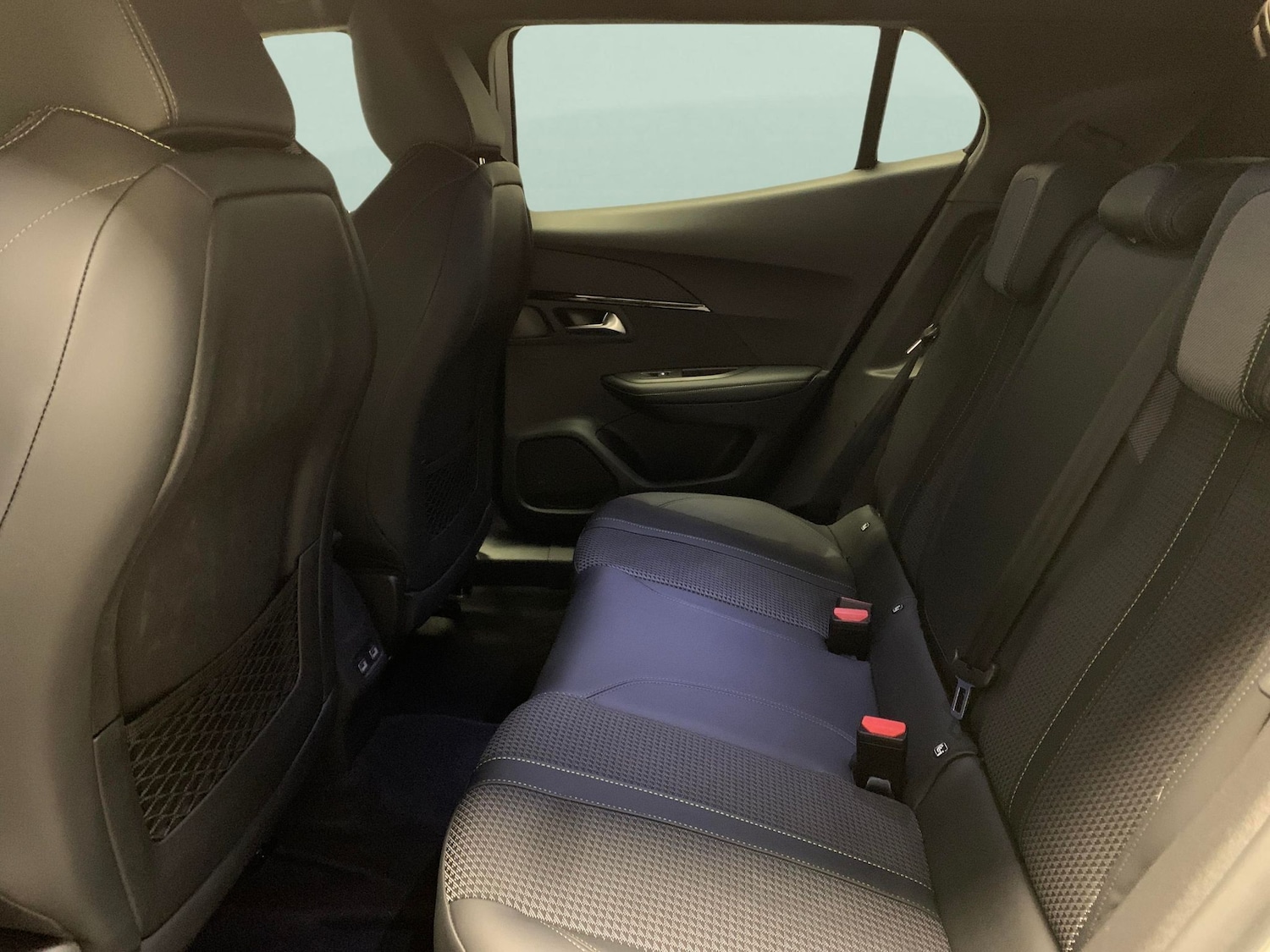 Used Peugeot 2008 2022 for sale - 76668644: Photo 27