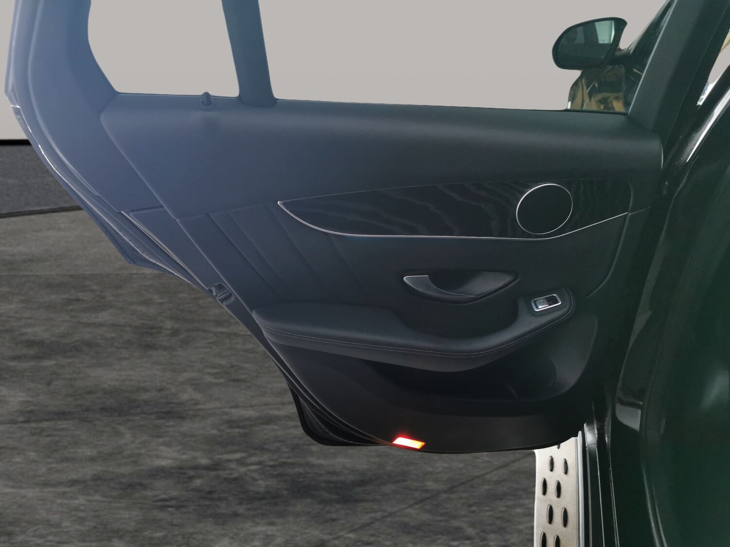 Used Mercedes-Benz GLC for sale - 77980670: Photo 31