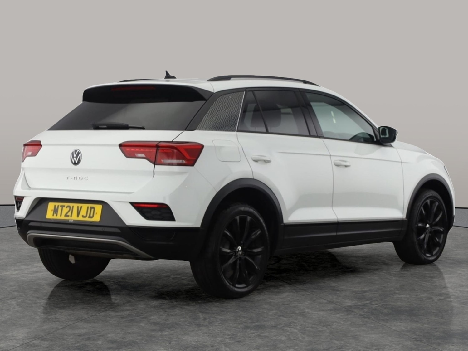 Used Volkswagen T-Roc 2021 for sale - 76128742: Photo 6
