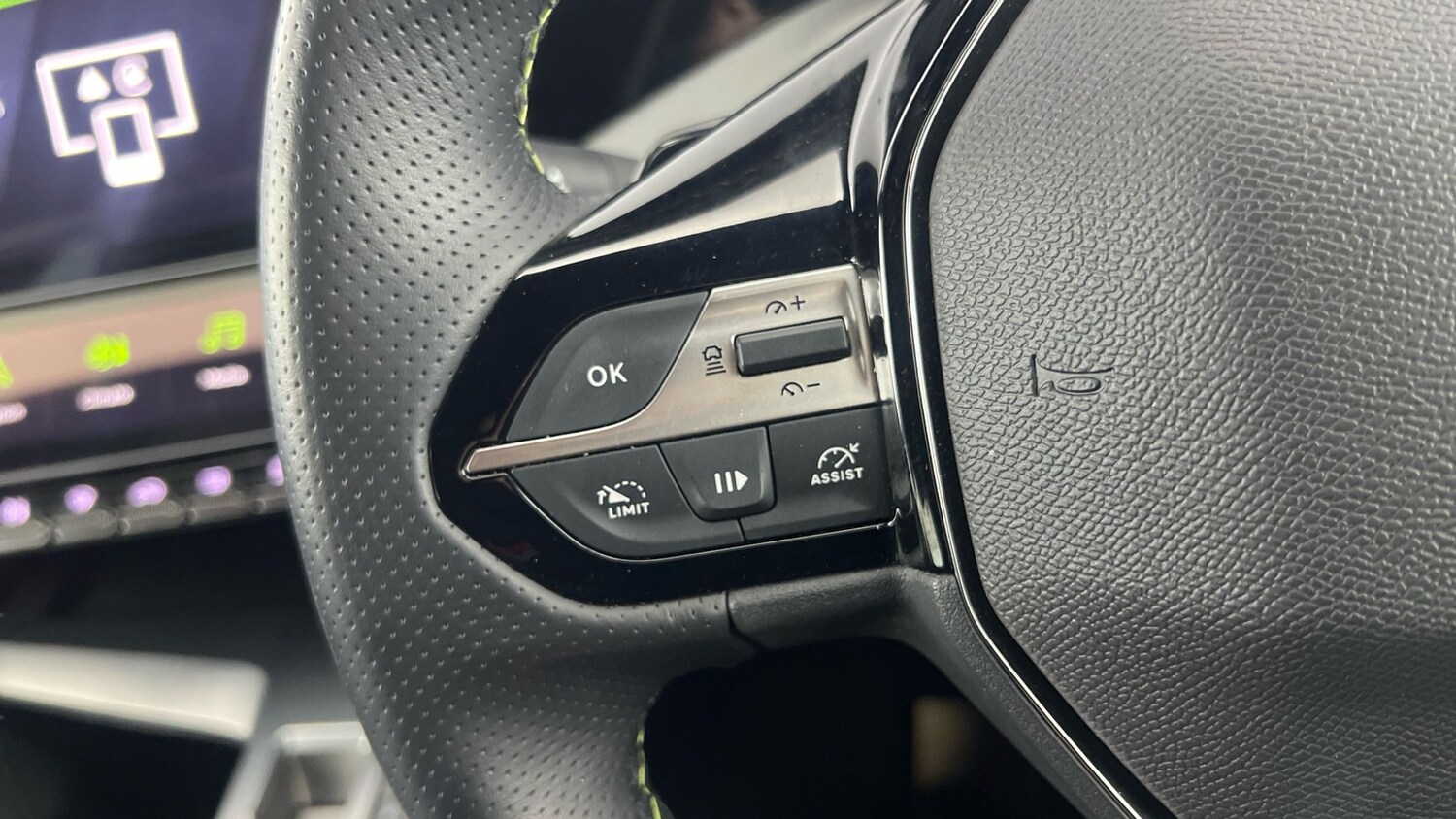 Used Peugeot 408 2024 for sale - 77708445: Photo 31