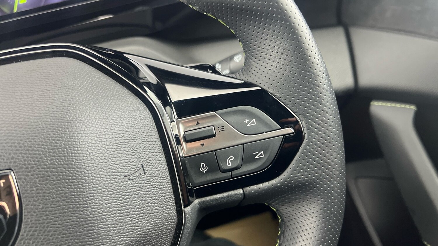 Used Peugeot 408 2024 for sale - 77708445: Photo 32