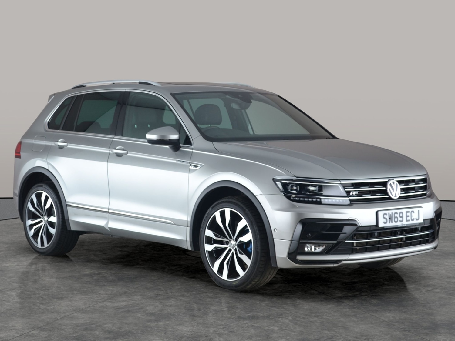 Used Volkswagen Tiguan 2019 for sale - 77138125: Photo 8