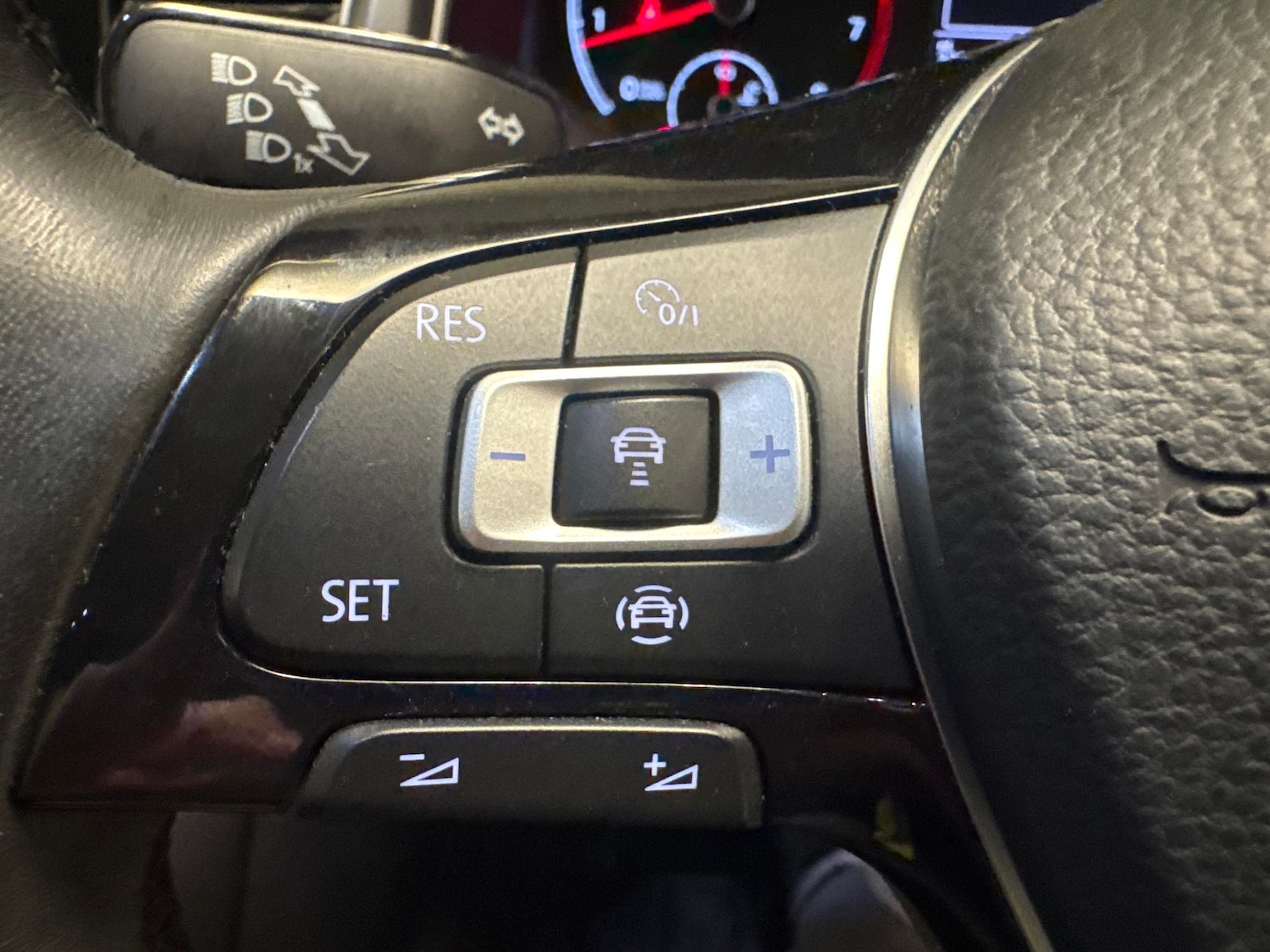 Used Volkswagen T-Roc 2022 for sale - 77760327: Photo 17