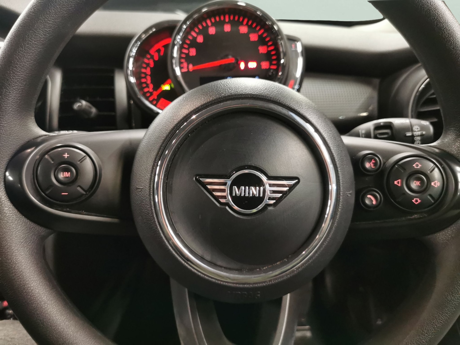 Used MINI Hatch 2020 for sale - 77240671: Photo 12