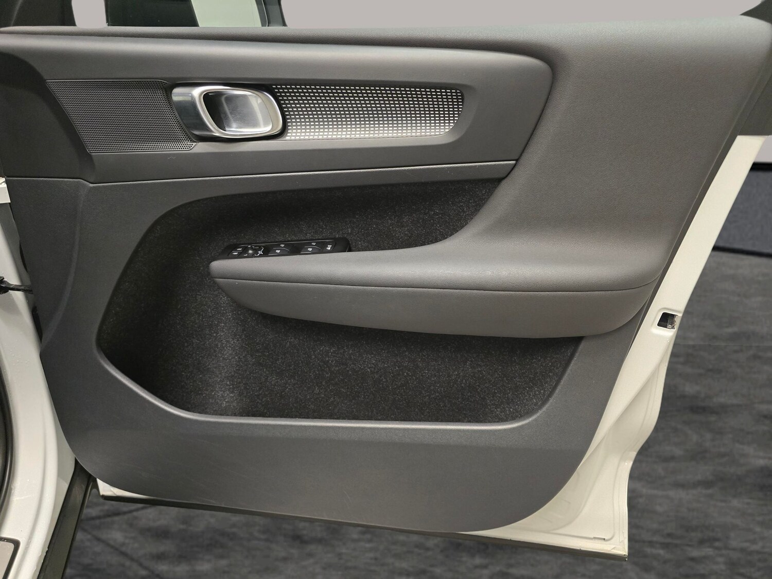 Used Volvo XC40 2021 for sale - 76668631: Photo 31