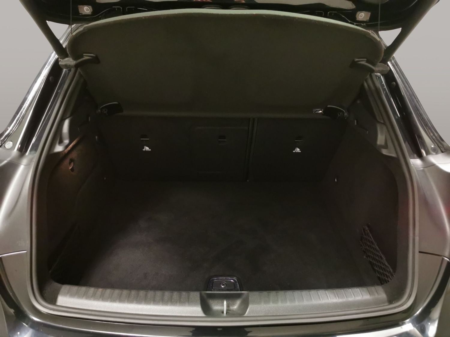 Used Mercedes-Benz GLA 2019 for sale - 76777838: Photo 33